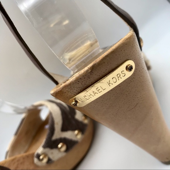 Michael Kors Wooden Wedge Zebra/Animal Print Sandal Size 7.5 in Brown/Beige - Picture 4 of 13